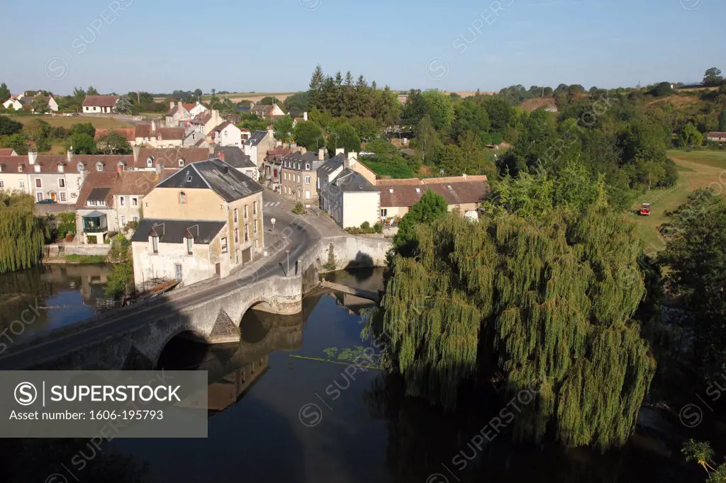France, Pays De La Loire, Sarthe (72), Fresnay-Sur-Sarthe (Sarthe Valley)