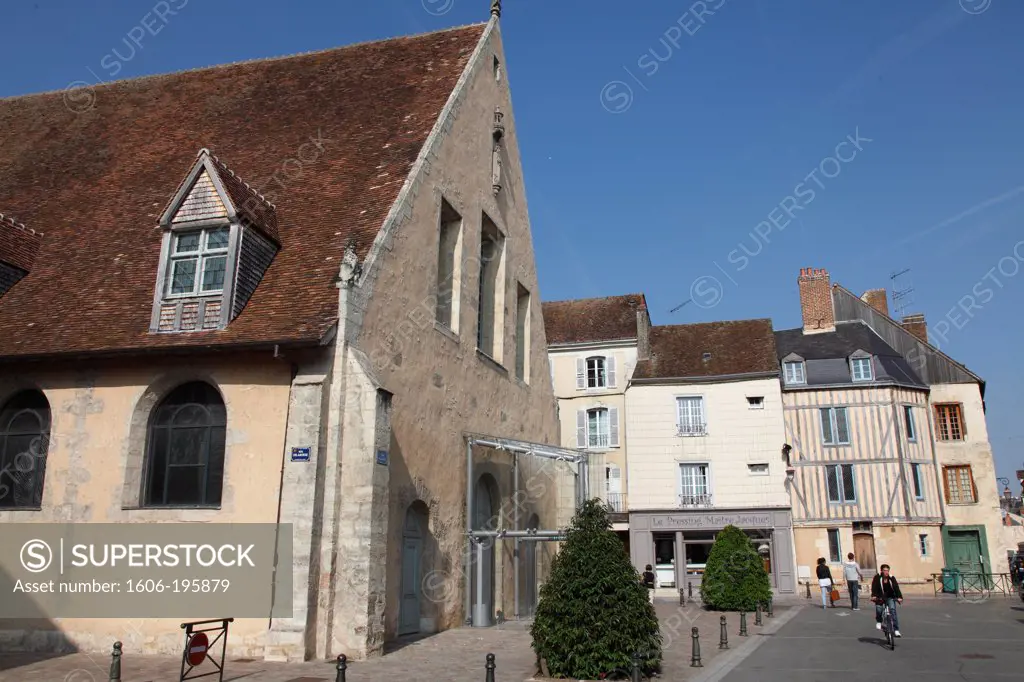 France, Pays De La Loire, Sarthe (72), La Ferte-Bernard, Covered Market (16Th Century)