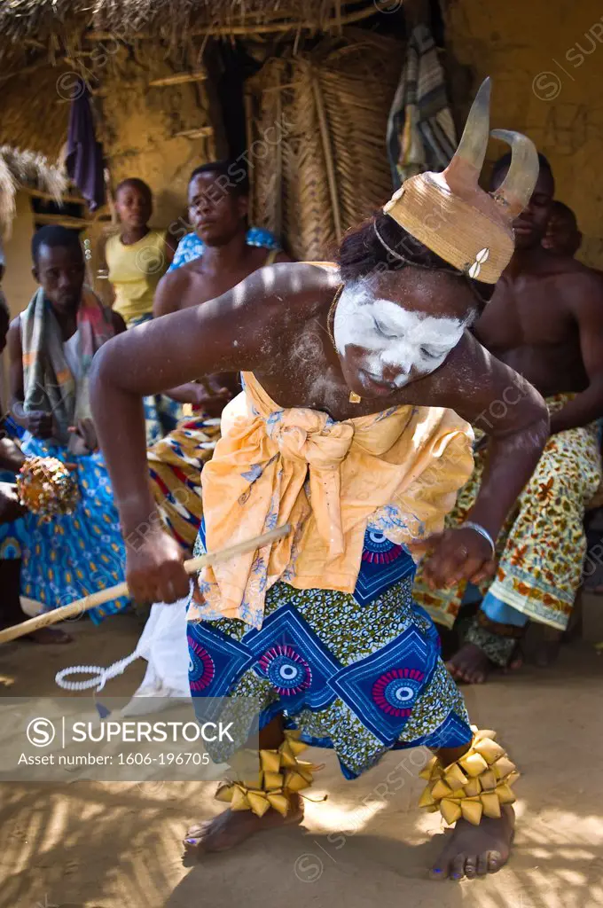 Benin, Mono County, Grand Popo, Tchamba Mami Covent, A Vadounsi (Devoteed Woman) In Trance State During The Adehoun Ceremony Celebrated For The Voodoo Sea Godess Mamy Wata.