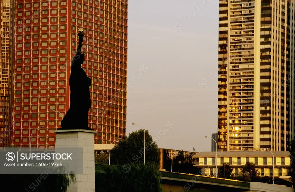 France, Paris, Statue of Liberty