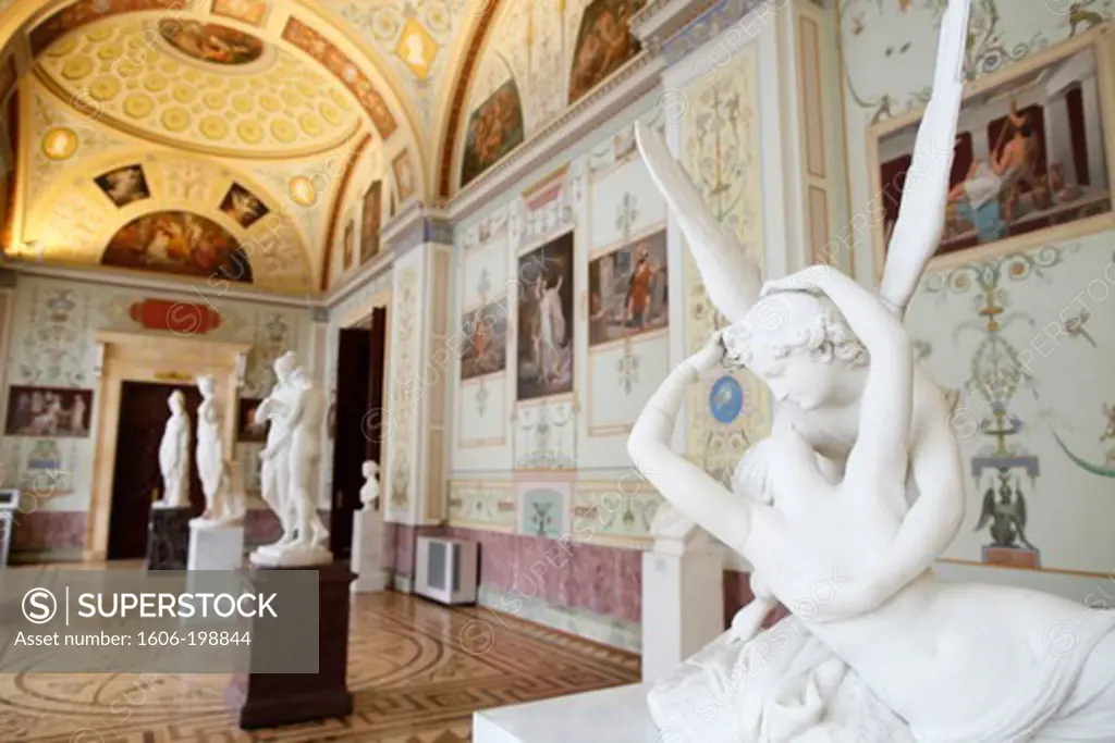 Hermitage Museum. Kiss Of Cupid And Psyche, Statue By Antonio Canova. Saint Petersburg. Russia.
