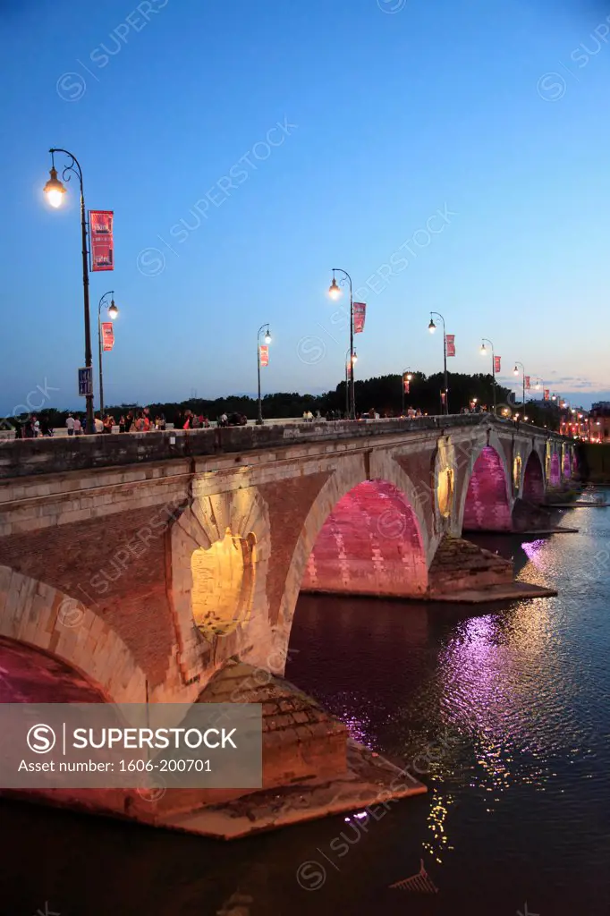 France, Midi-Pyrenees, Toulouse, Pont Neuf, Bridge, Garonne River,