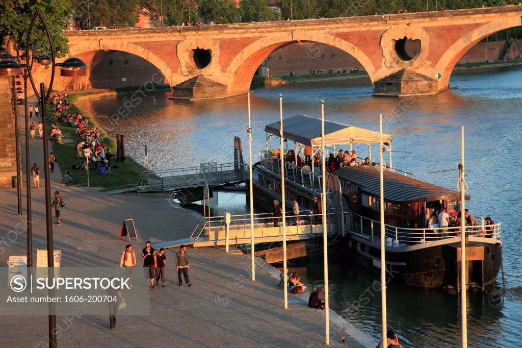 France, Midi-Pyrenees, Toulouse, Pont Neuf, Garonne River, Boat, People,