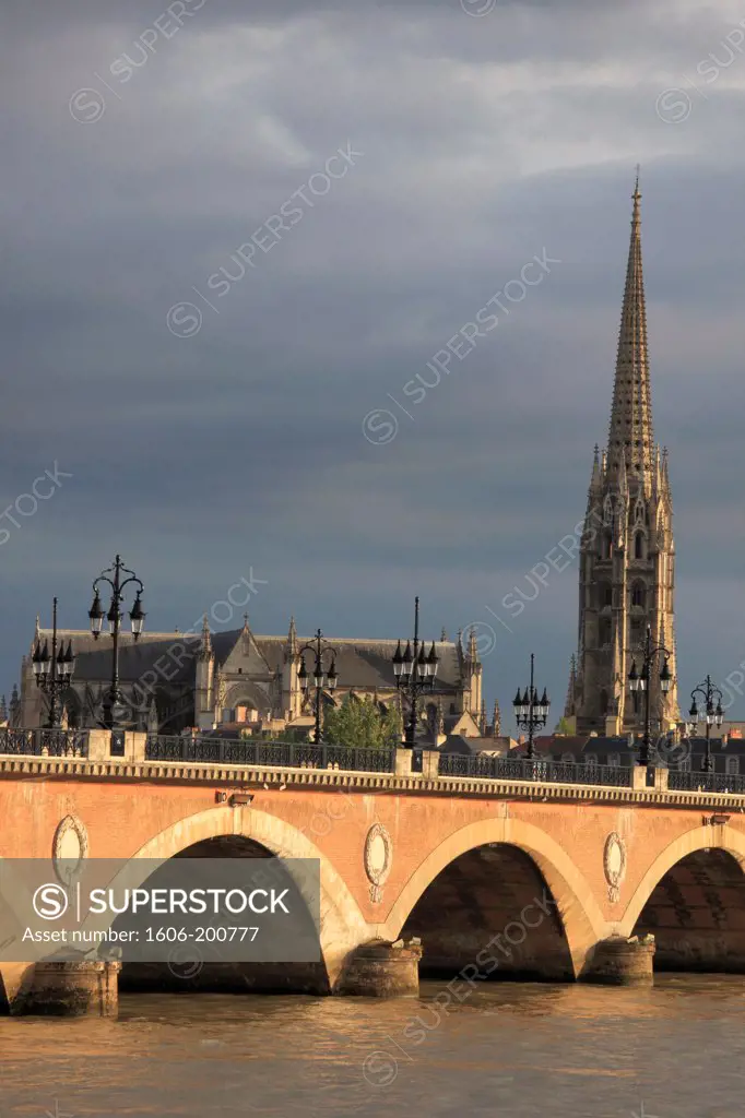 France, Aquitaine, Bordeaux, Pont De Pierre, Basilique St-Michel,