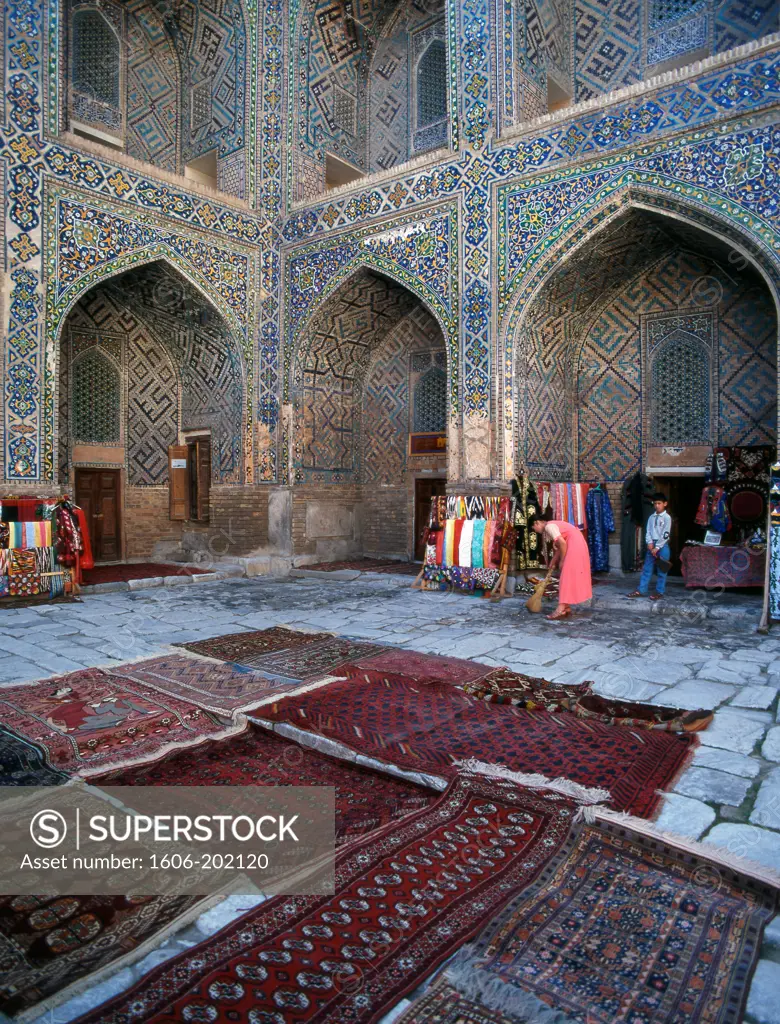 Uzbekistan, Samarkand, Tilla-Kari Medressa,