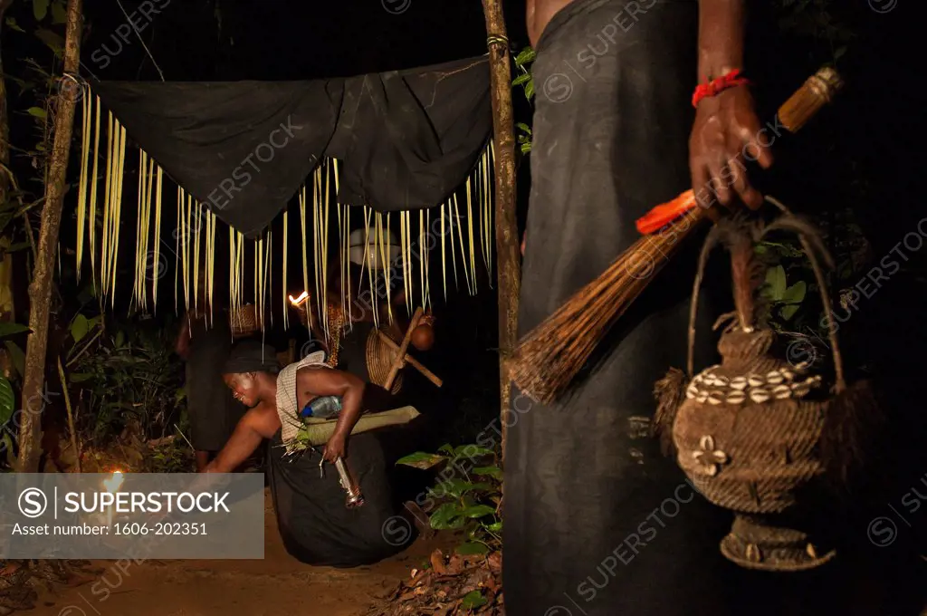 Africa, Gabon, Mboka A Nzambe Village, Bwiti Ceremonies, Forest, Before Getting To The Heart Of The Sanctuary, Patients Make Offerings To The Spirits