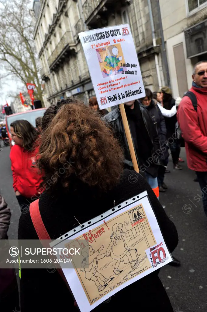 France, Pays de la Loire, Nantes, 02/2013, Demonstration of schoolteachers to protest against the Socialists' School Reform