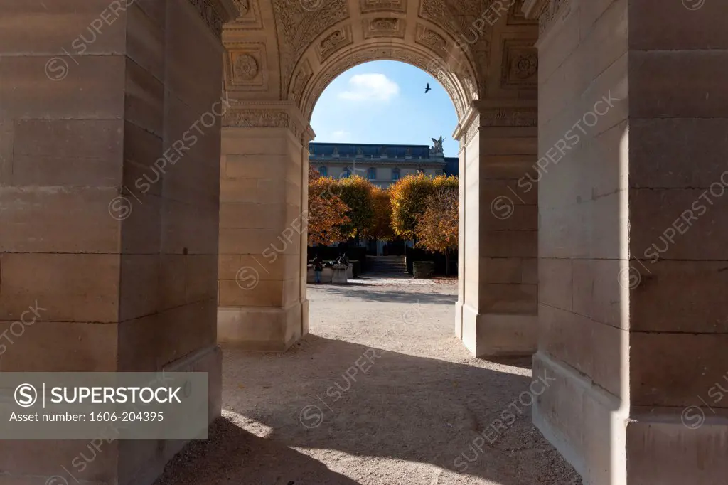 France. Paris. Jardin des Tuileries, Carrousel Triumphal Arch