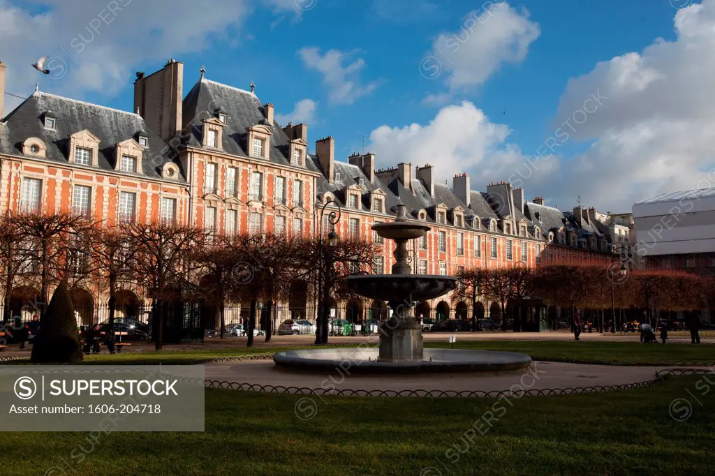 France, Paris, 3rd-4th districts, Place des Vosges