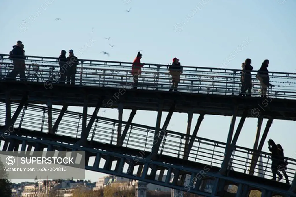 France, Paris,  Léopold-Sédar-Senghor footbridge (Formely: Solférino footbridge)