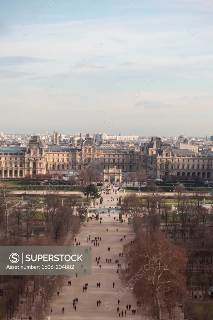 France, Paris, 8th district, Place de la Concorde, view of Paris from the Ferris Wheel, Louvre Museum