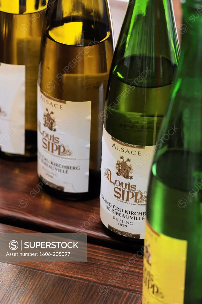 Northeastern France, White wine bottles