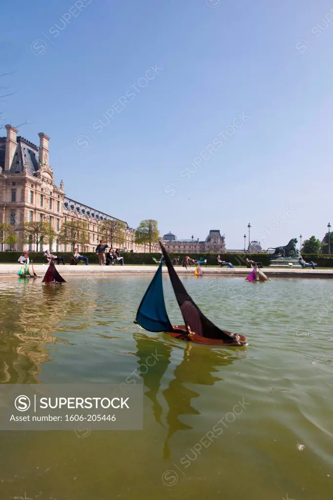 France, Paris, Jardins des Tuileries, Small boats