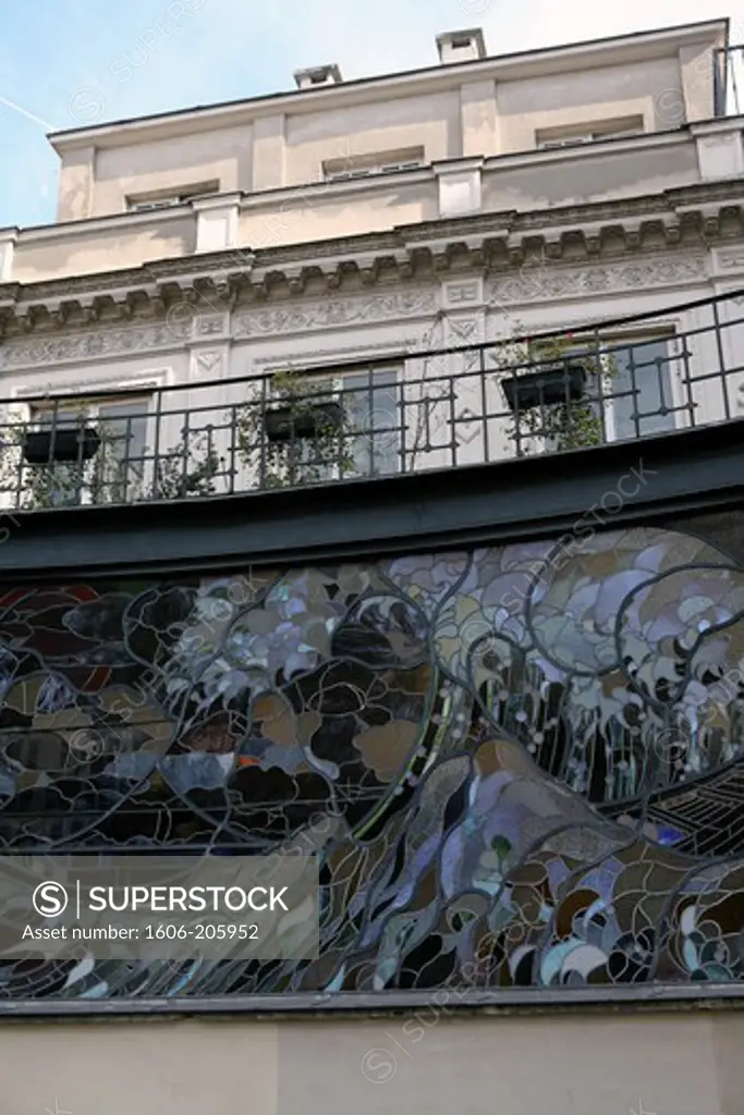 France, Paris, Montmartre, stained-glass window on Villa Frochot's façade
