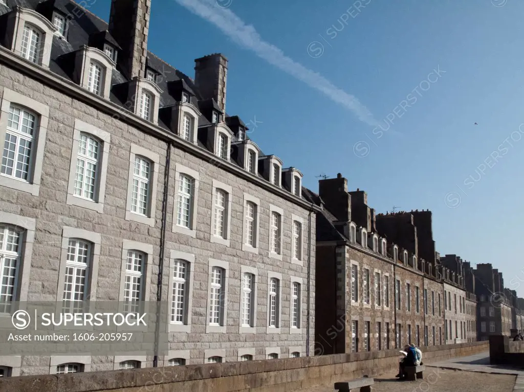 France, Brittany, old houses alongside the battlements of St Malo.