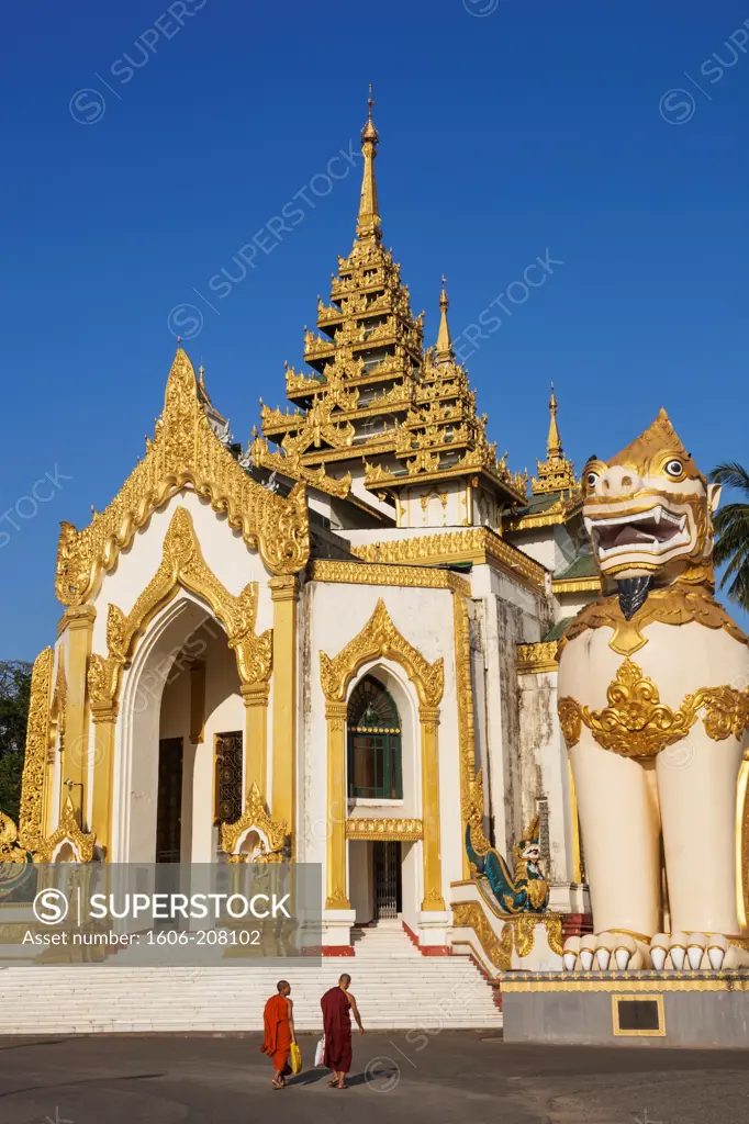 Myanmar,Yangon,Entrance to the Shwedagon Pagoda