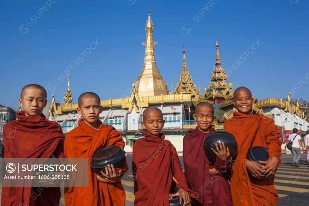 Myanmar,Yangon,Sule Pagoda,Monks