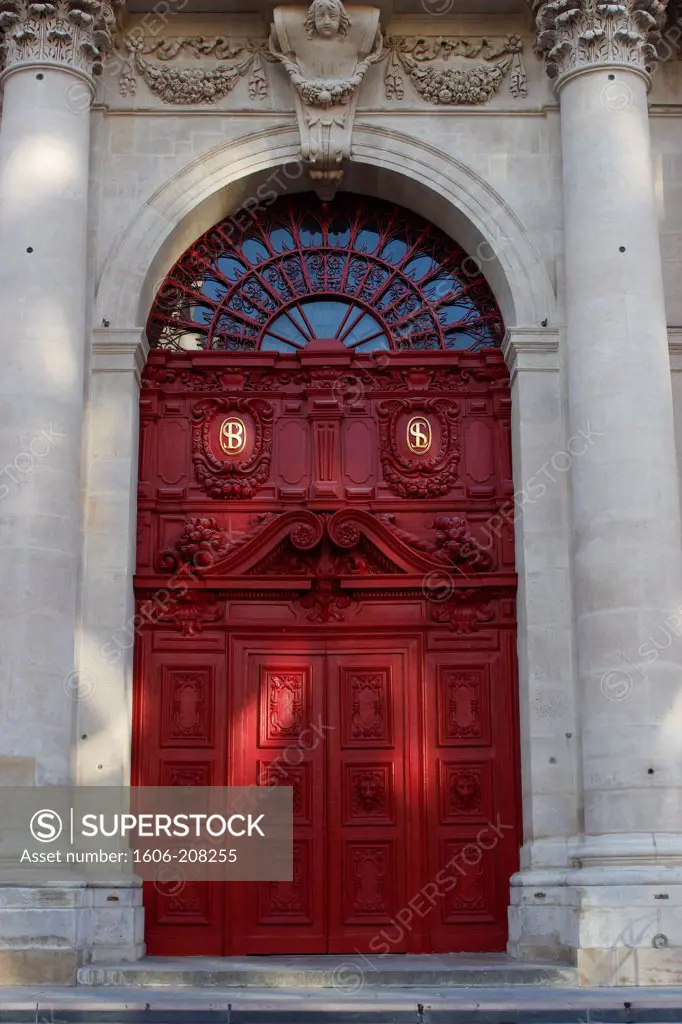 FRANCE, Paris, front door of Saint-Paul-Saint-Louis' church
