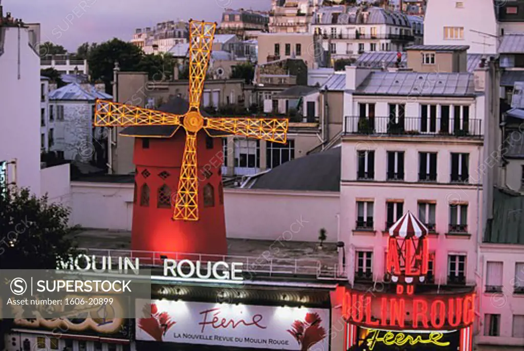 France, Paris, Montmartre, Moulin Rouge