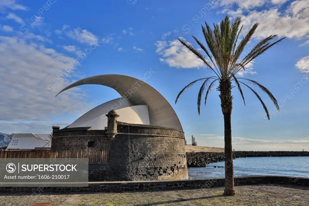 Spain, Canary Islands, Tenerife Island, Santa Cruz de Tenerife City, Auditorium Bldg. Calatrava architect, San Juan Castle