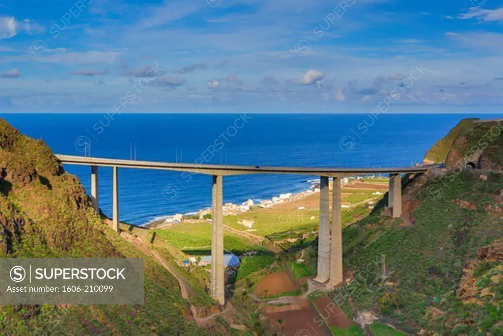 Spain, Canary Islands, Gran Canaria Island, Near Las Palmas City, North west expressway, bridge near San Felipe City