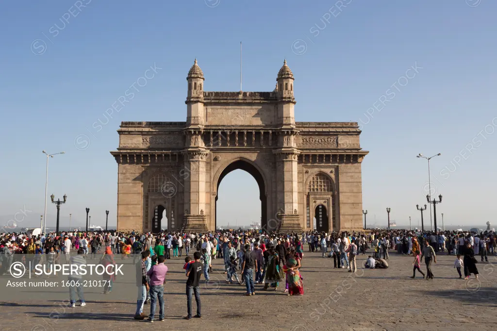 India, Maharastra State, Mumbay City, Colaba District, Gateway Of India Bldg.
