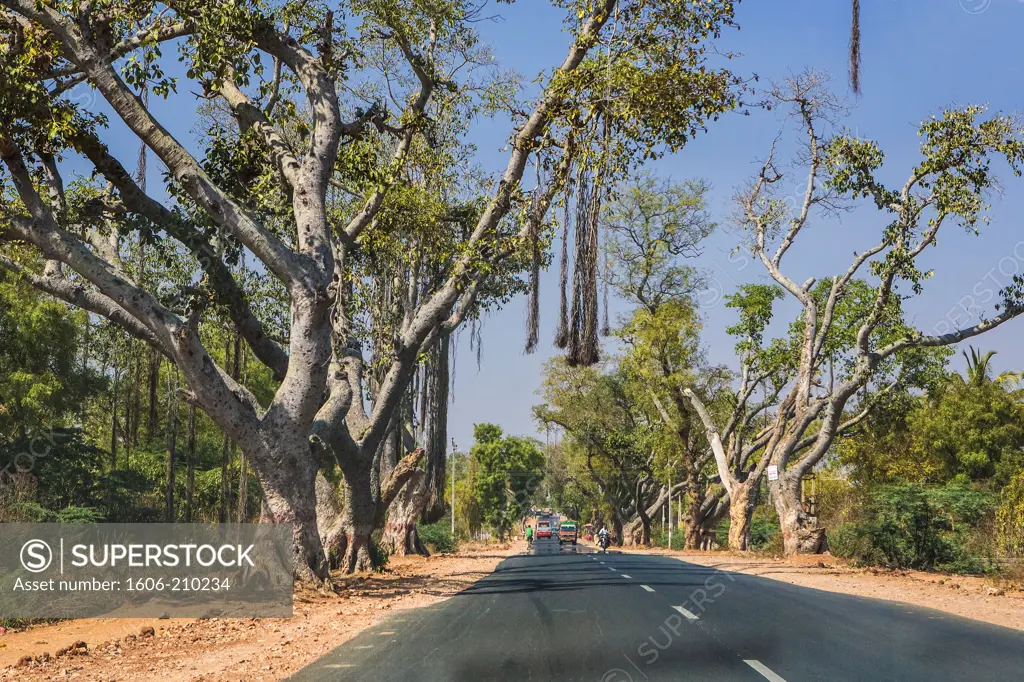 India, Karnataka State, South Mysore Road