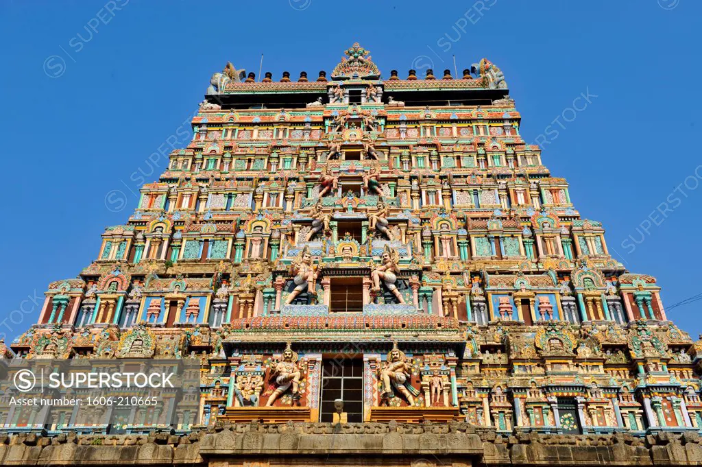 Srirangam Hindu temple in Trichy,the famous Vaishnavite temple dedicated to Sri Ranganathaswamy in Tamil Nadu,South India,Asia