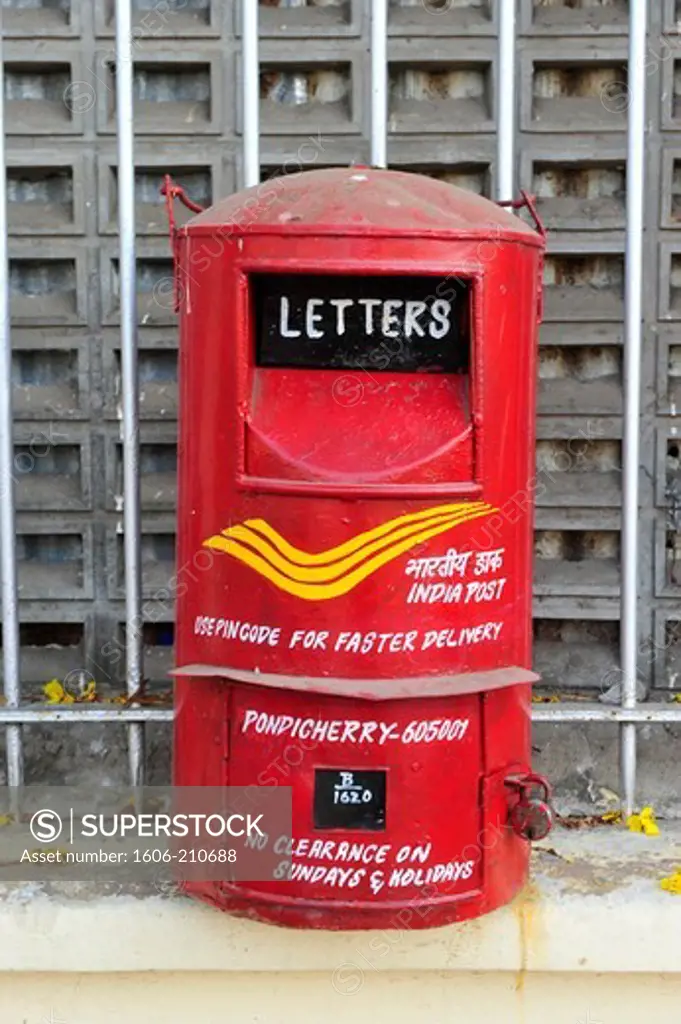 Red post box in Puducherry (Pondichery),Tamil Nadu,South India,Asia