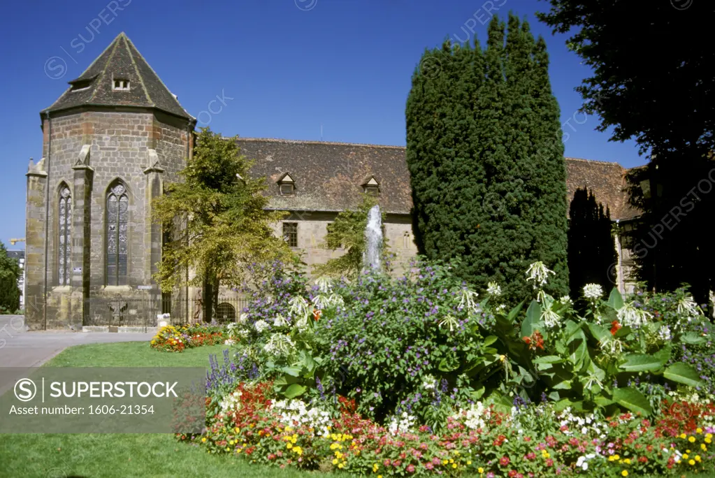 France, Alsace, Haut-Rhin, Colmar, Unterlinden museum, flowerbed