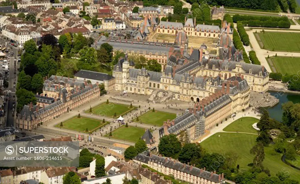 France, Seine et Marne, Fontainebleau, aerial view of the castle