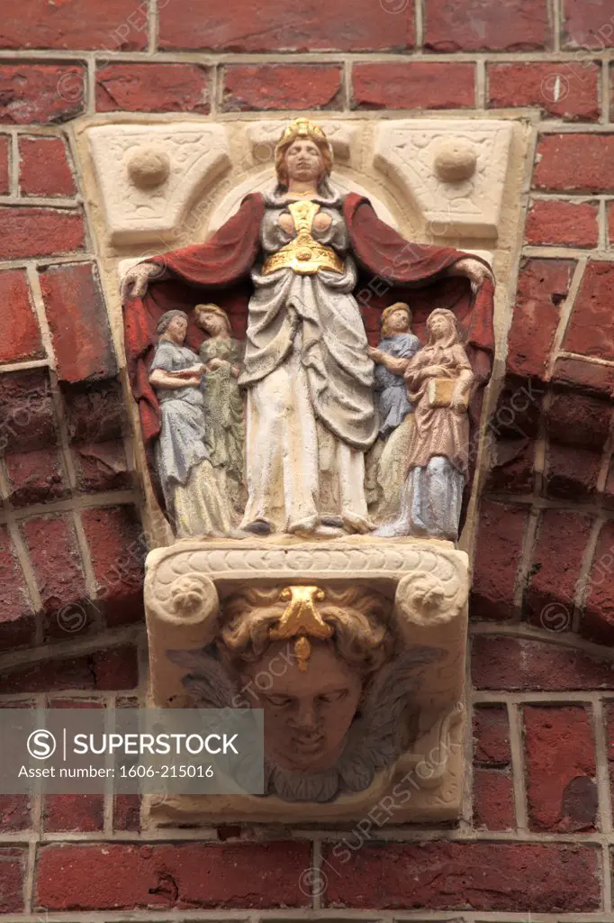 Netherlands, Amsterdam, Begijnhof, Beguinage, entrance, statue, relief.