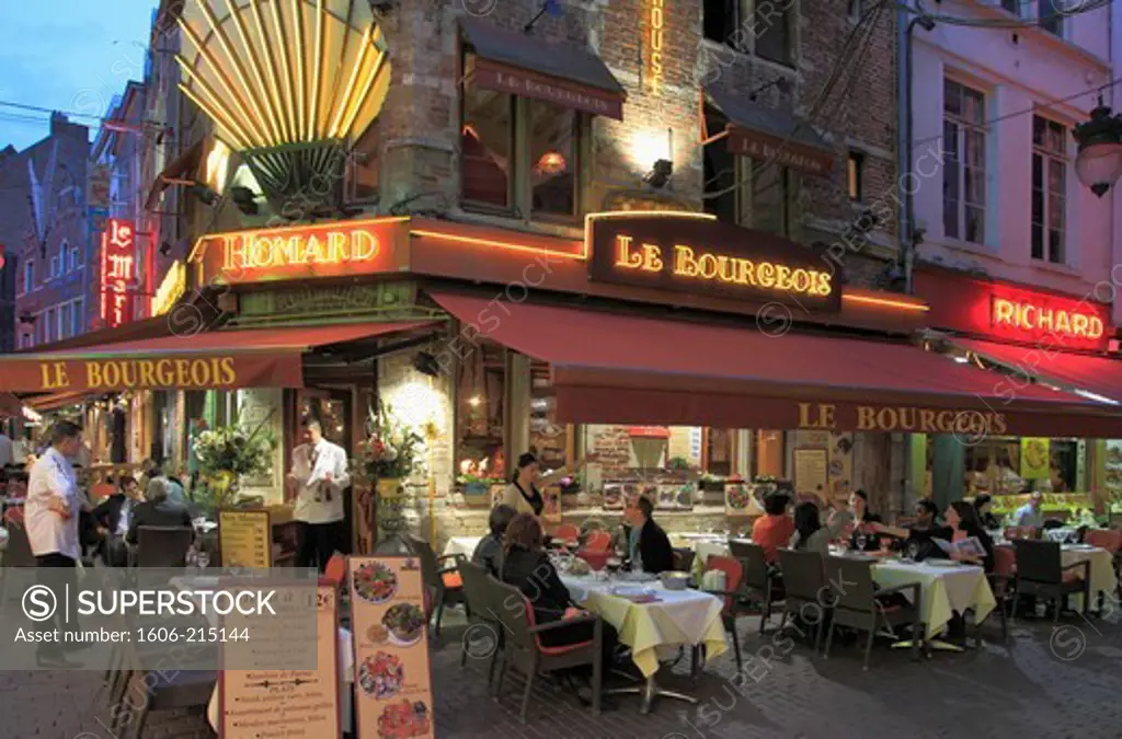 Belgium, Brussels, Rue des Bouchers, restaurants.