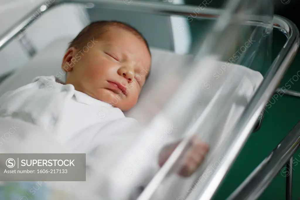 A new born at maternity ward