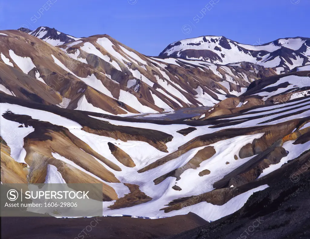 Iceland, Landmannalaugar, mountain landscape, snow on summits