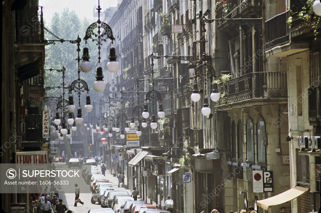 Barcelone, quartier gothique, scène de rue, lampadaires