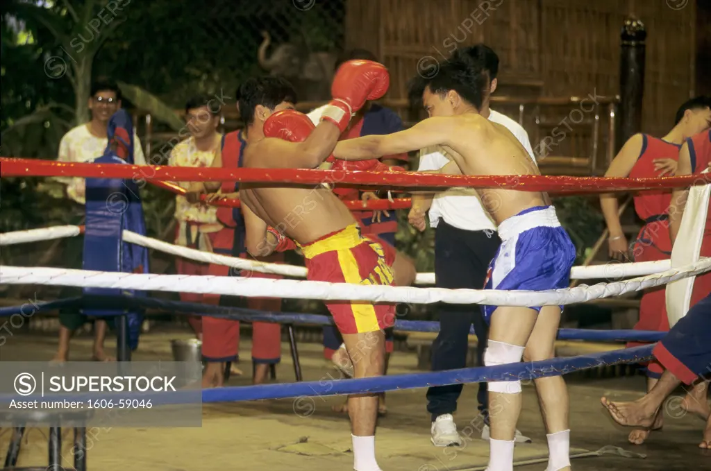 Thailand, 2 men boxing