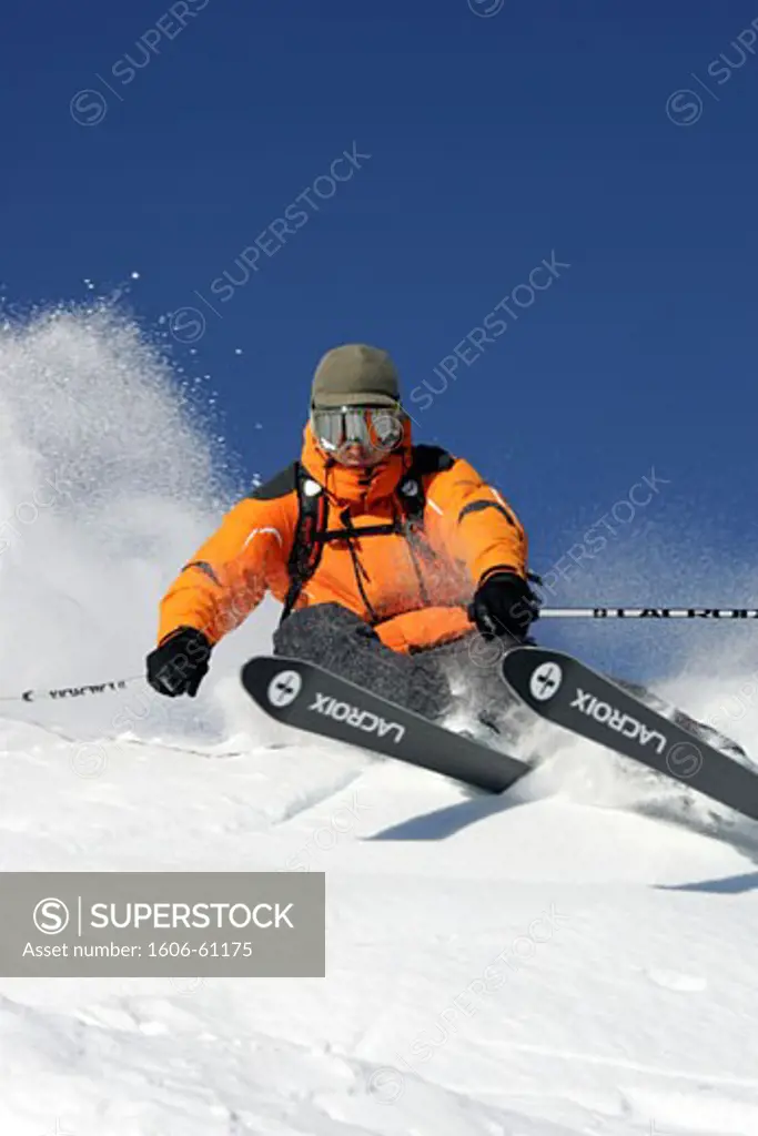 France, Rhône-Alpes, Isère, Alpe d'Huez, man skiing