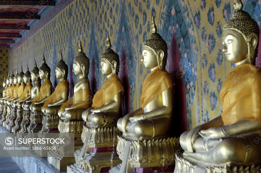 Thailand, Bangkok, Wat Arun temple, Buddhas