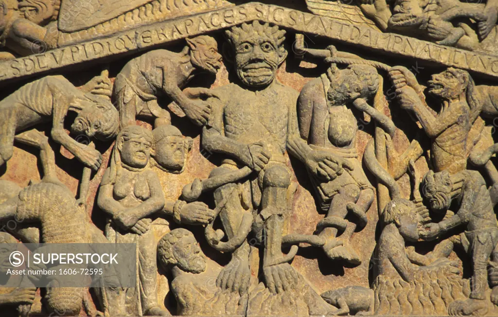 France, Aveyron, Conques, Sainte Foy church tympanum : Hell