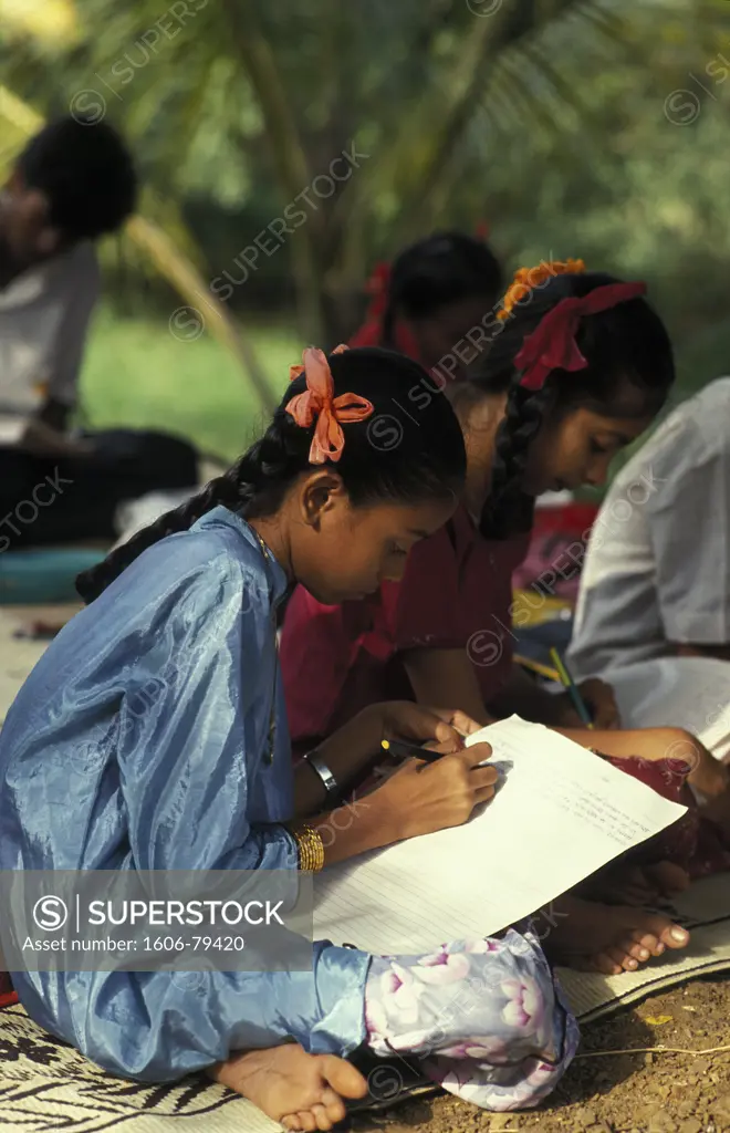 Inde, Maharastra, Mumbai, School for slum children run by a catholic charity in Andheri