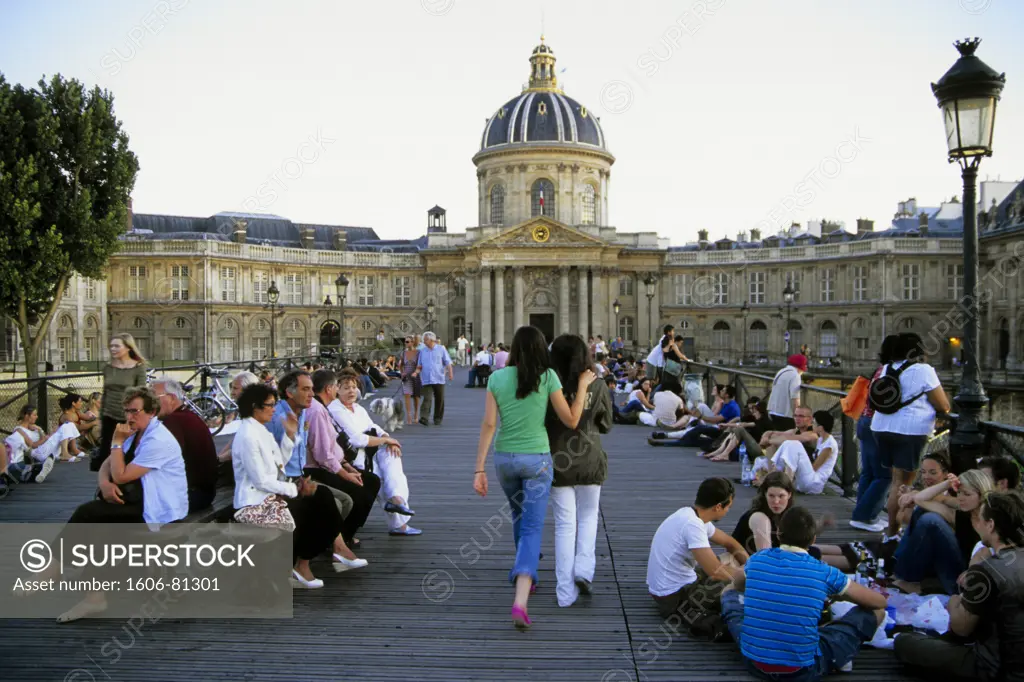 France, Paris, Pont des Arts, Institut de France, people