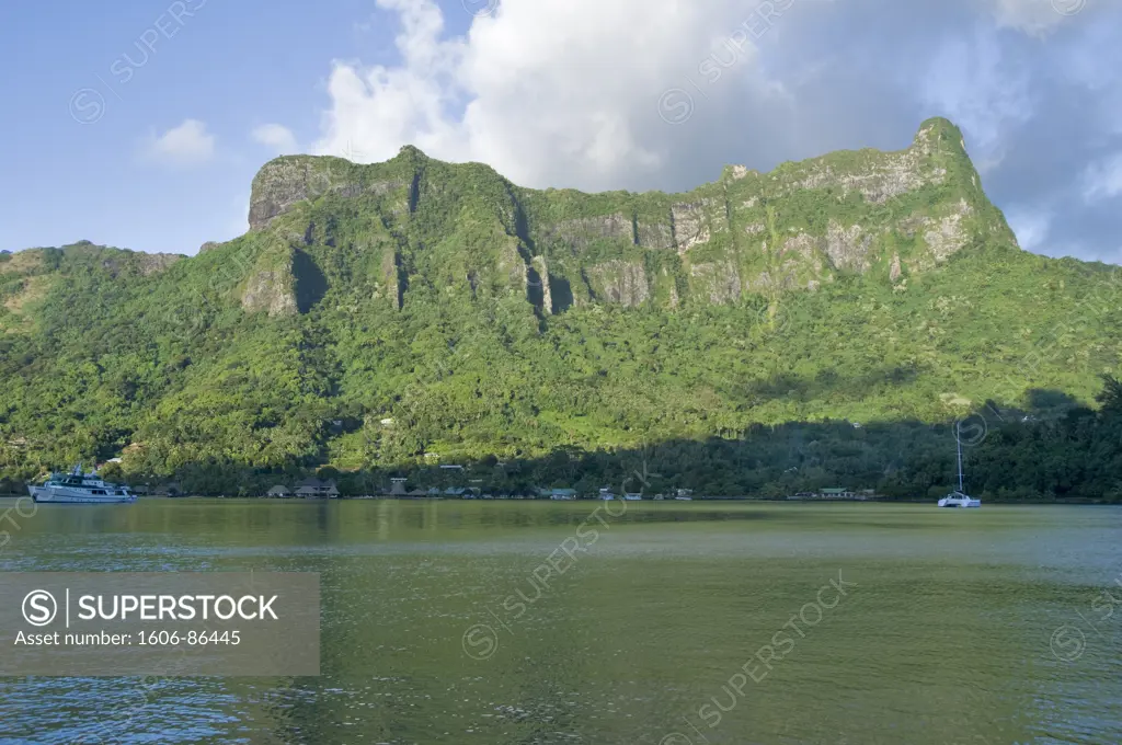 French Polynesia, Southern Pacific Ocean, Archipelago of Society Islands, Islands in the Windward, Moorea, Cook's (or Paopao) Bay