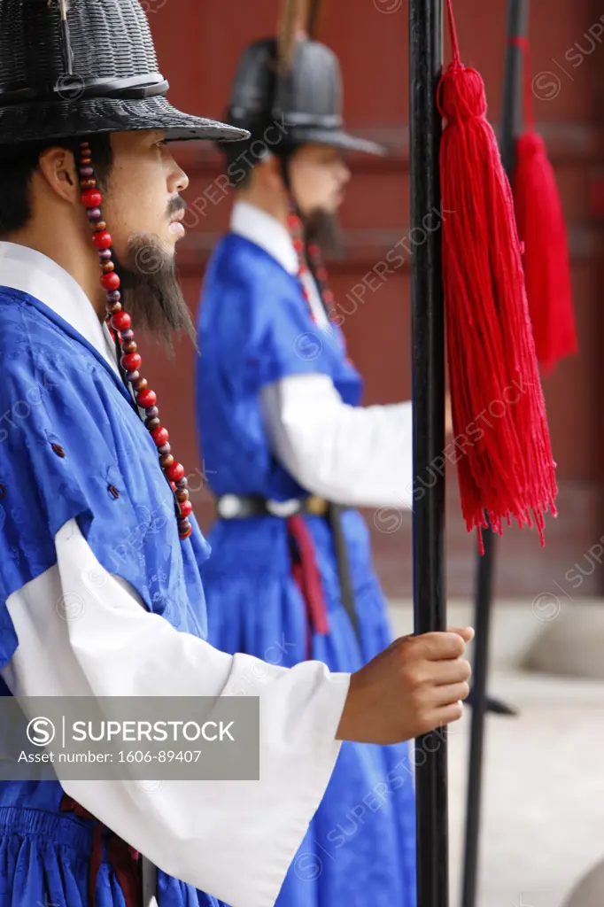 Core du Sud, Soul, Changdeokgung Palace, royal guards changing ceremony. Seoul.