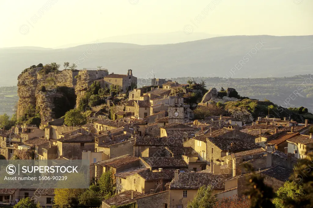 France, Provence Alpes Cote d'Azur, Provence, Vaucluse (84) Luberon, Saignon