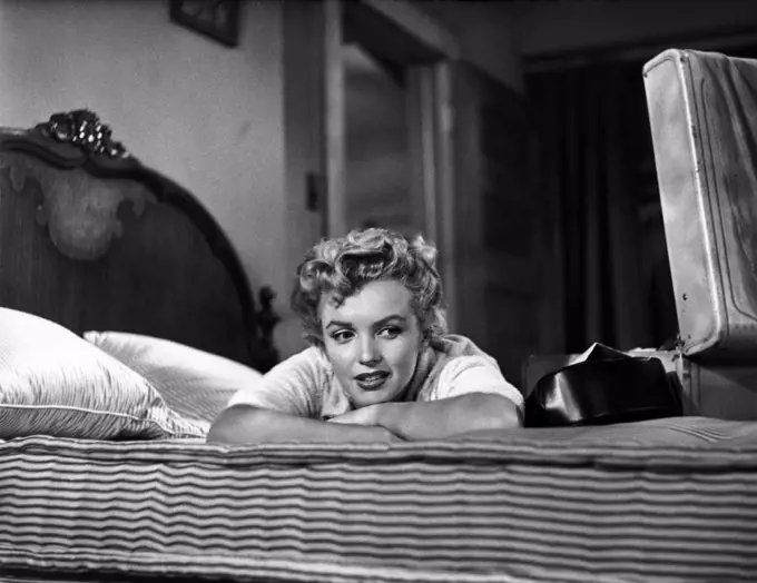 Marilyn Monroe , Clash by night , 1952 directed by Fritz Lang R.K.O. Radio Release