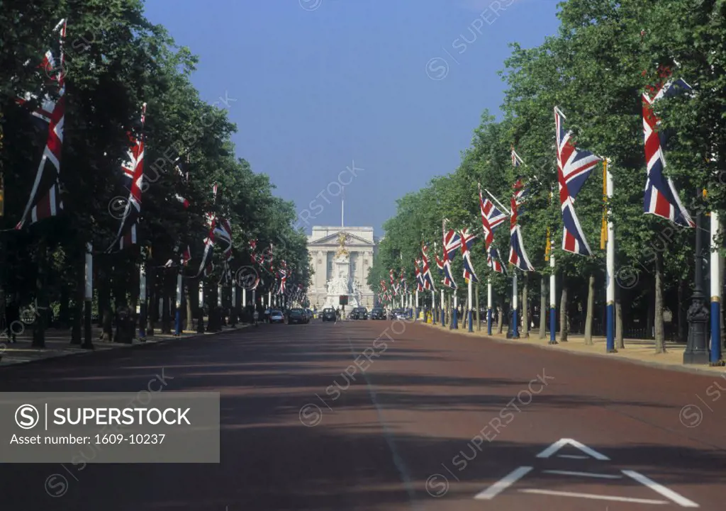 The Mall, Buckingham Palace, London, England