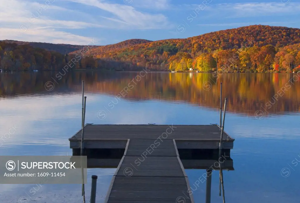 Lake Wammaug, Connecticut, New England, USA
