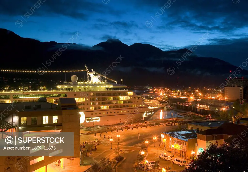 Cruiseship, Juneau, Alaska, USA
