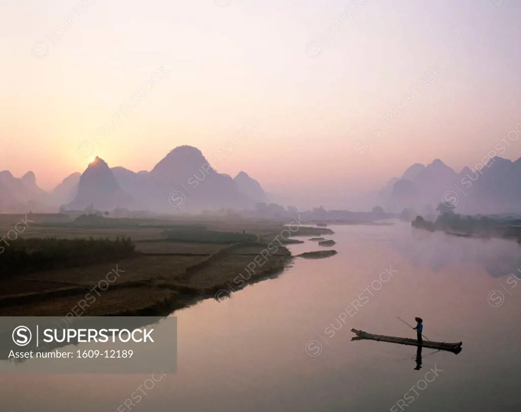 Li River / Typical Scenery / Limestone Mountains & River / Dawn, Guilin / Yangshou, Guangxi Province, China